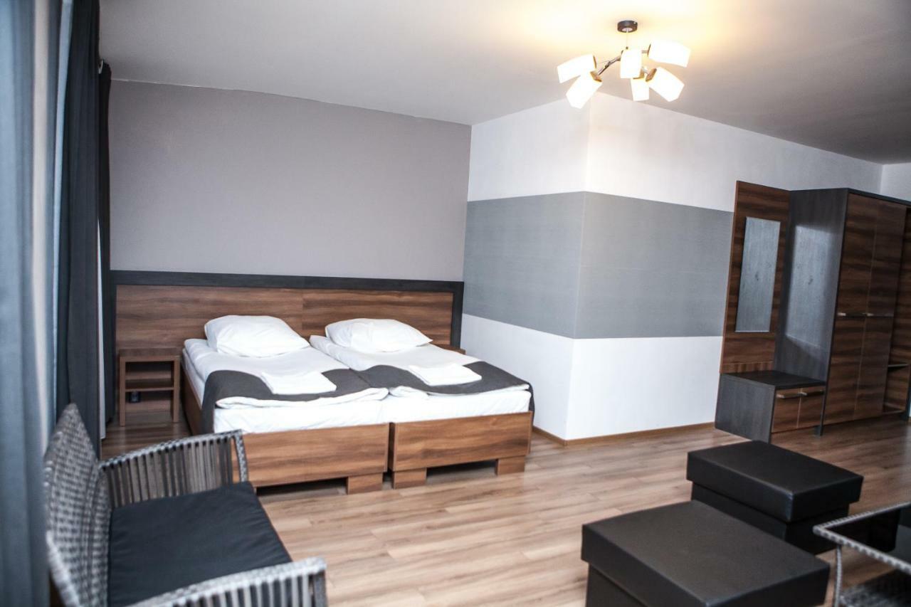 Hotel Bukowiec Legionowo Exterior foto