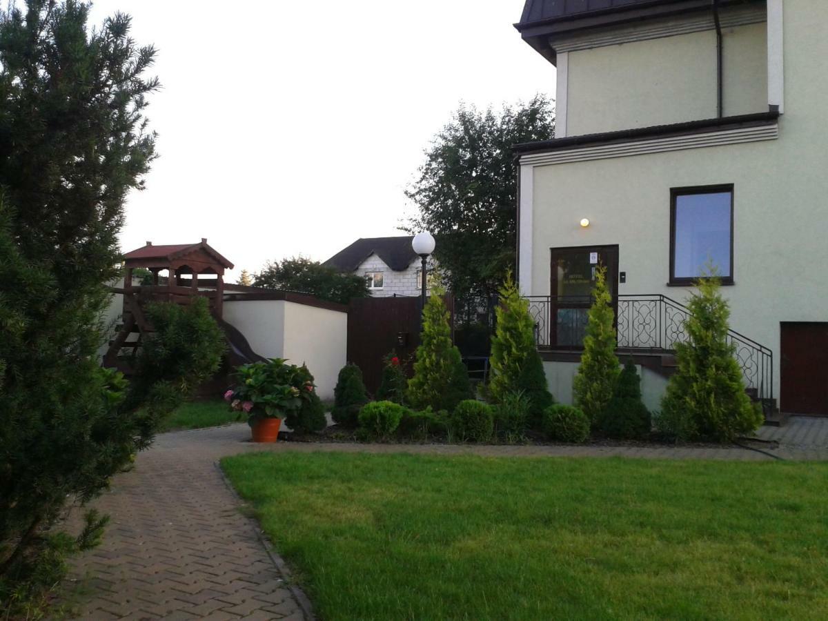 Hotel Bukowiec Legionowo Exterior foto